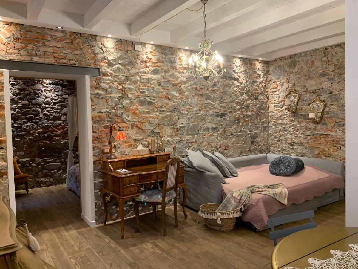 Il Giardino Segreto Arona, Charming Apartments Exterior photo