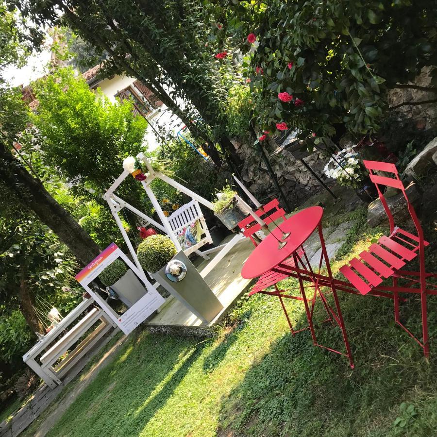 Il Giardino Segreto Arona, Charming Apartments Exterior photo